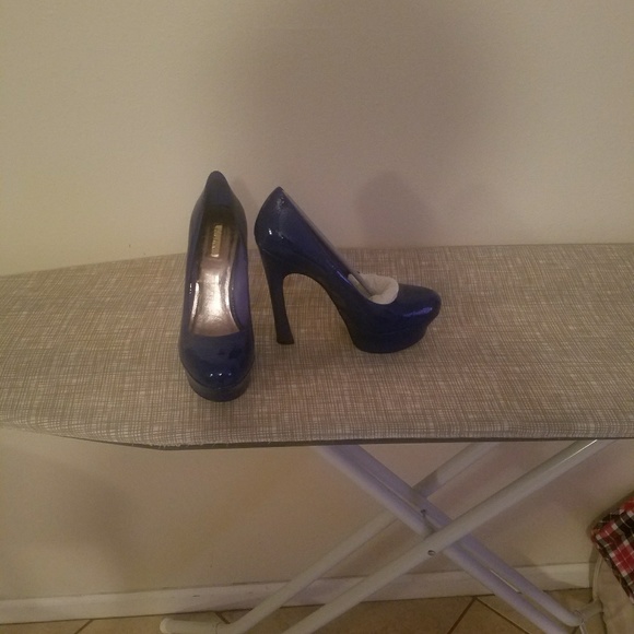 Shoes - Picture 3 of 3